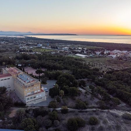 Costablanca Explore Hostel Sports & Events La Mariña 외부 사진