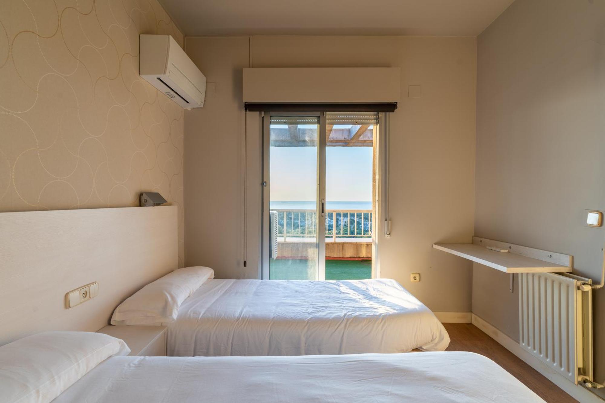 Costablanca Explore Hostel Sports & Events La Mariña 외부 사진