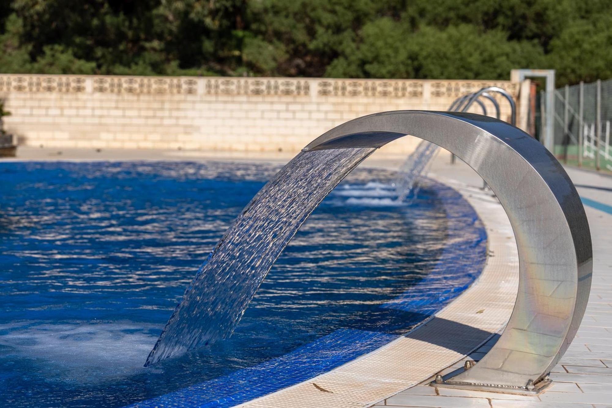 Costablanca Explore Hostel Sports & Events La Mariña 외부 사진