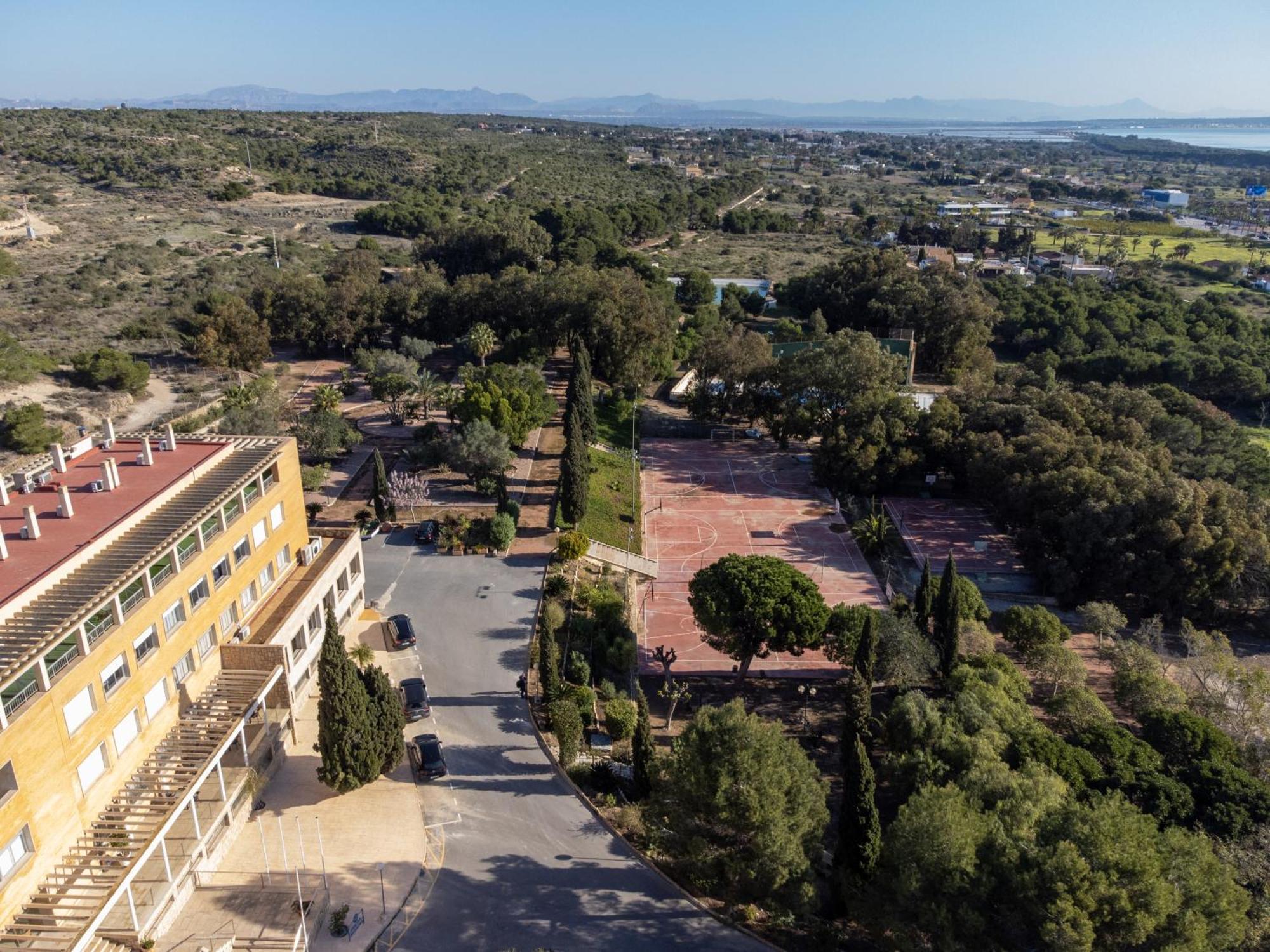 Costablanca Explore Hostel Sports & Events La Mariña 외부 사진