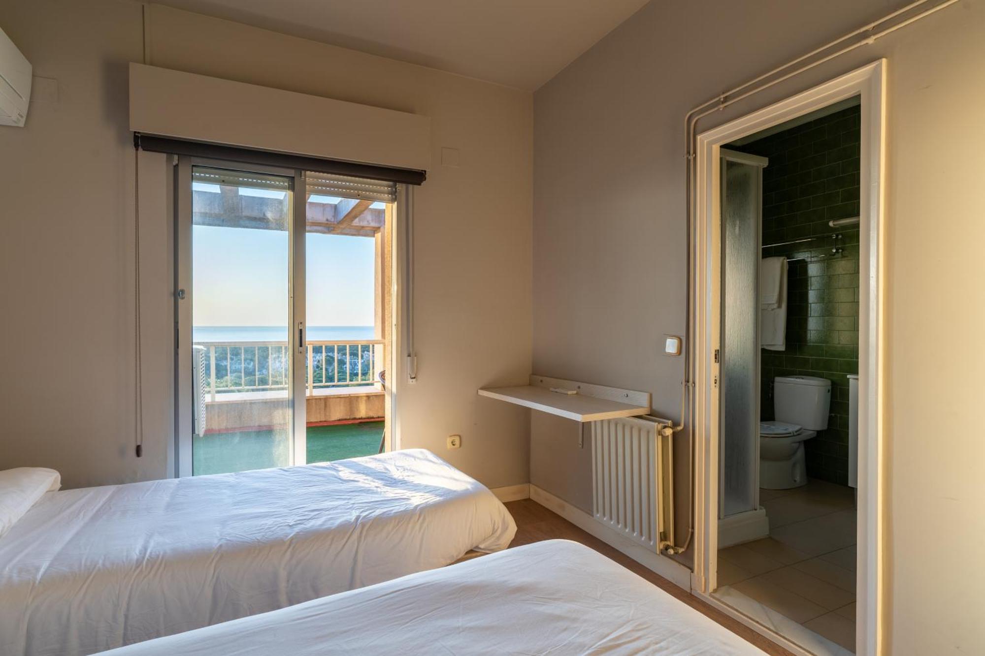 Costablanca Explore Hostel Sports & Events La Mariña 객실 사진